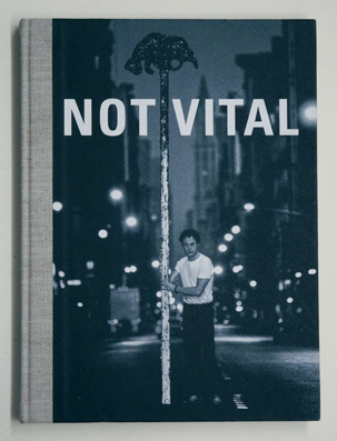 Not Vital - univers privat