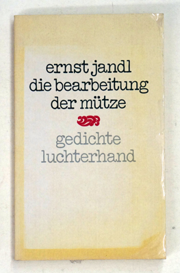 Die Bearbeitung der Mütze.