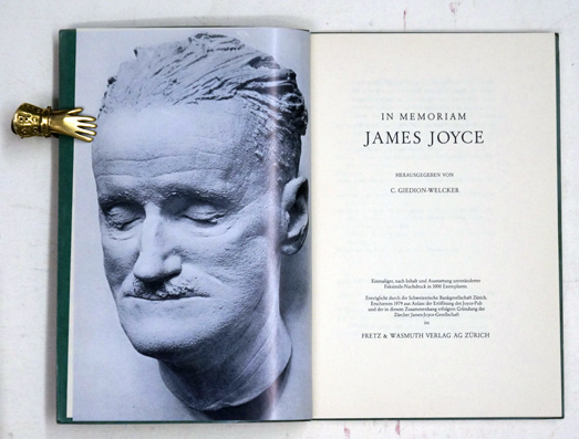 In Memoriam James Joyce.