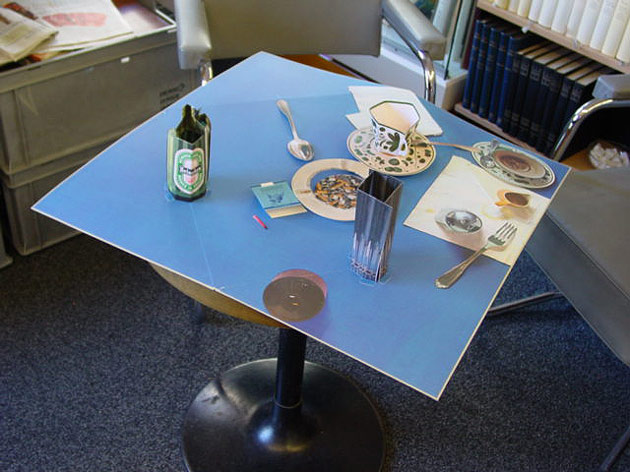 [Ohne Titel; «Eat-art» Pop-Up-Objekt]