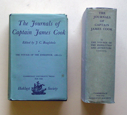 The journals of Captain James Cook on his voyages of discovery (2 Bde.)