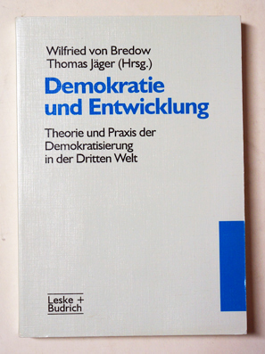 Demokratie und Entwicklung
