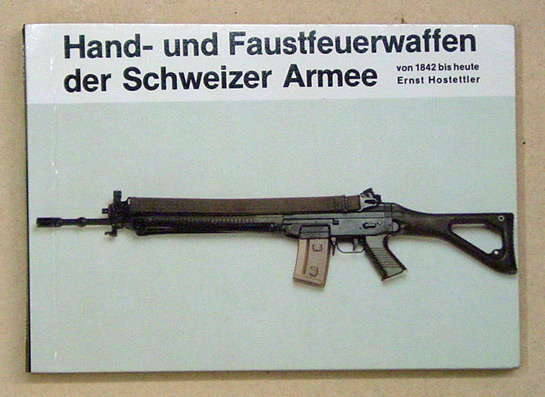 Hand- und Faustfeuerwaffen der Schweizer Armee von 1842 bis heute.