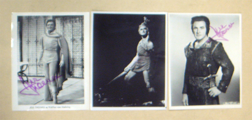 [Konvolut von 3 signierten Original-Fotografien]