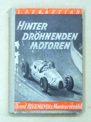 Hinter dröhnenden Motoren