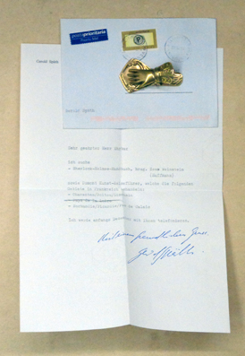 Typoskript an einen Antiquaren, mit Unterschrift und Gruss, in Briefumschlag.