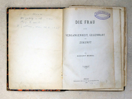 Die Frau in der Vergangenheit, Gegenwart und Zukunft
