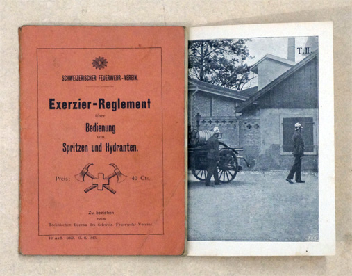 Exerzier-Reglement über Bedienung von Spritzen und Hydranten