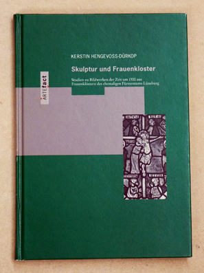 Skulptur und Frauenkloster.