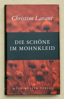 Die Schöne im Mohnkleid.