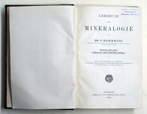 Lehrbuch der Mineralogie.